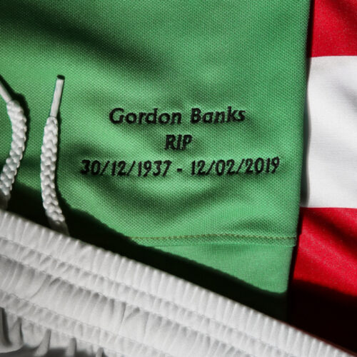 Image de l'article Stoke City dévoile un maillot en hommage à Gordon Banks