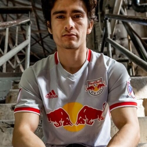 Image de l'article Les New-York Red Bulls dévoilent un maillot 