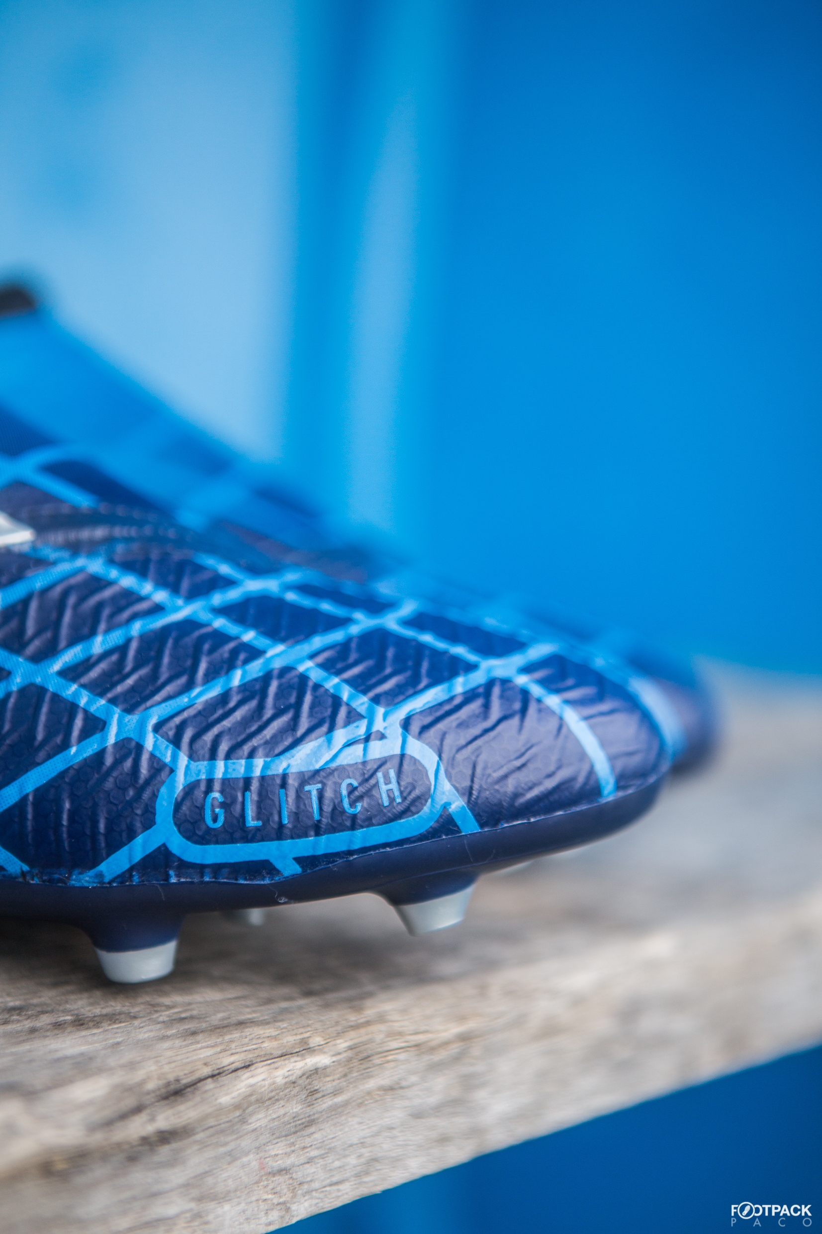 adidas-glitch-classic-pack-skin-F50-araignee-2005-footpack-1