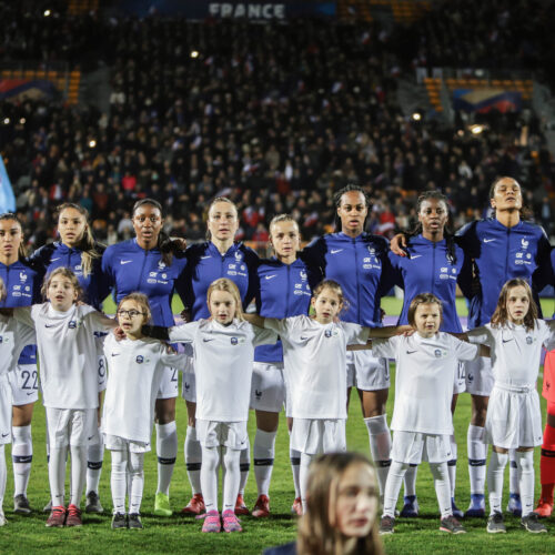 Image de l'article Les chaussures des 23 joueuses de l'équipe de France face à l'Allemagne et l'Uruguay