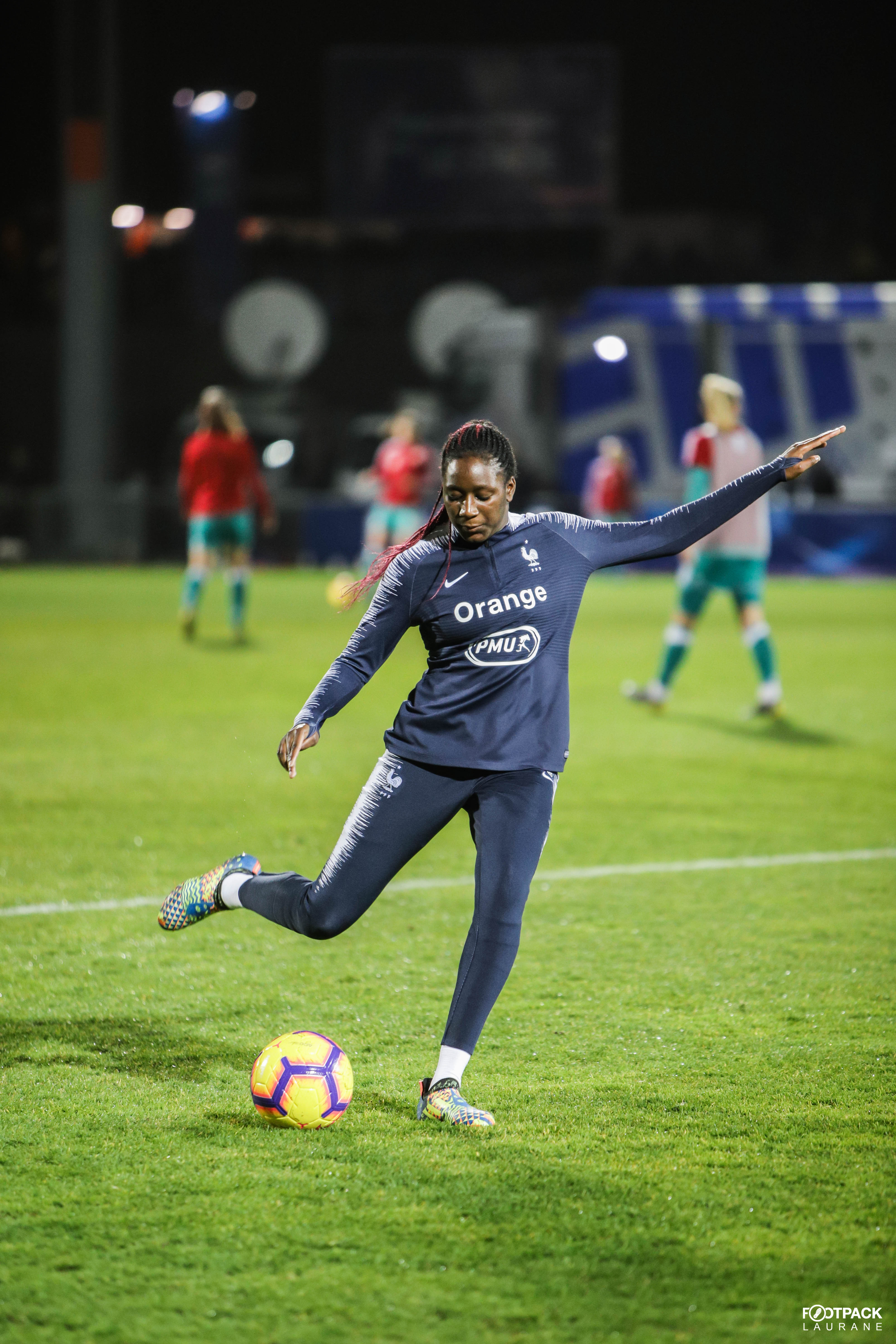 equipe-de-france-feminine-coupe-du-monde-2019-france-allemagne-glitch
