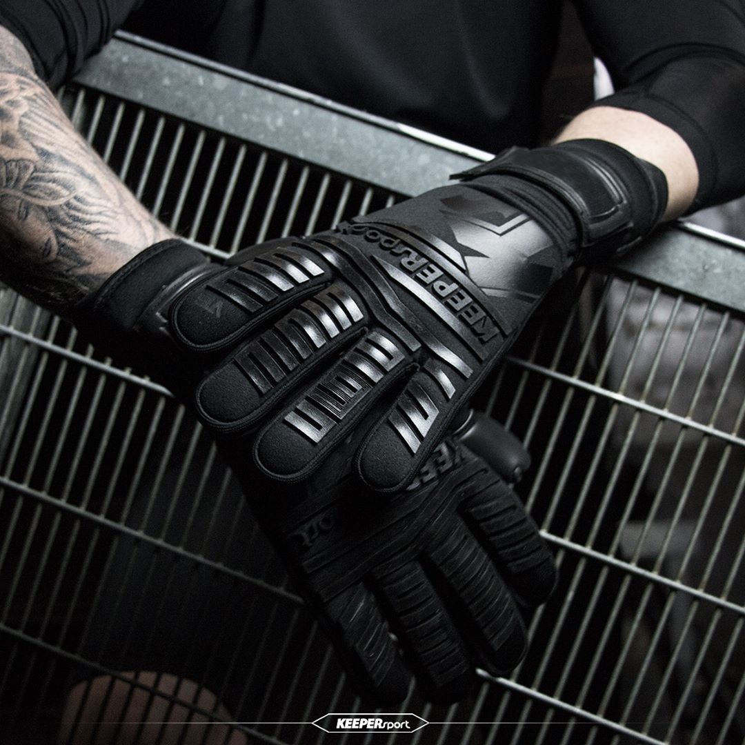 gants-gardiens-buts-varan-6-keeper-sport
