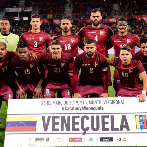 Image de l'article Quand le Venezuela joue avec des tee-shirts de la marque Quechua !