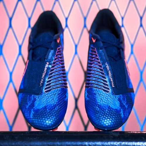 Image de l'article Nike dévoile le pack Fully Charged pour la Phantom Series