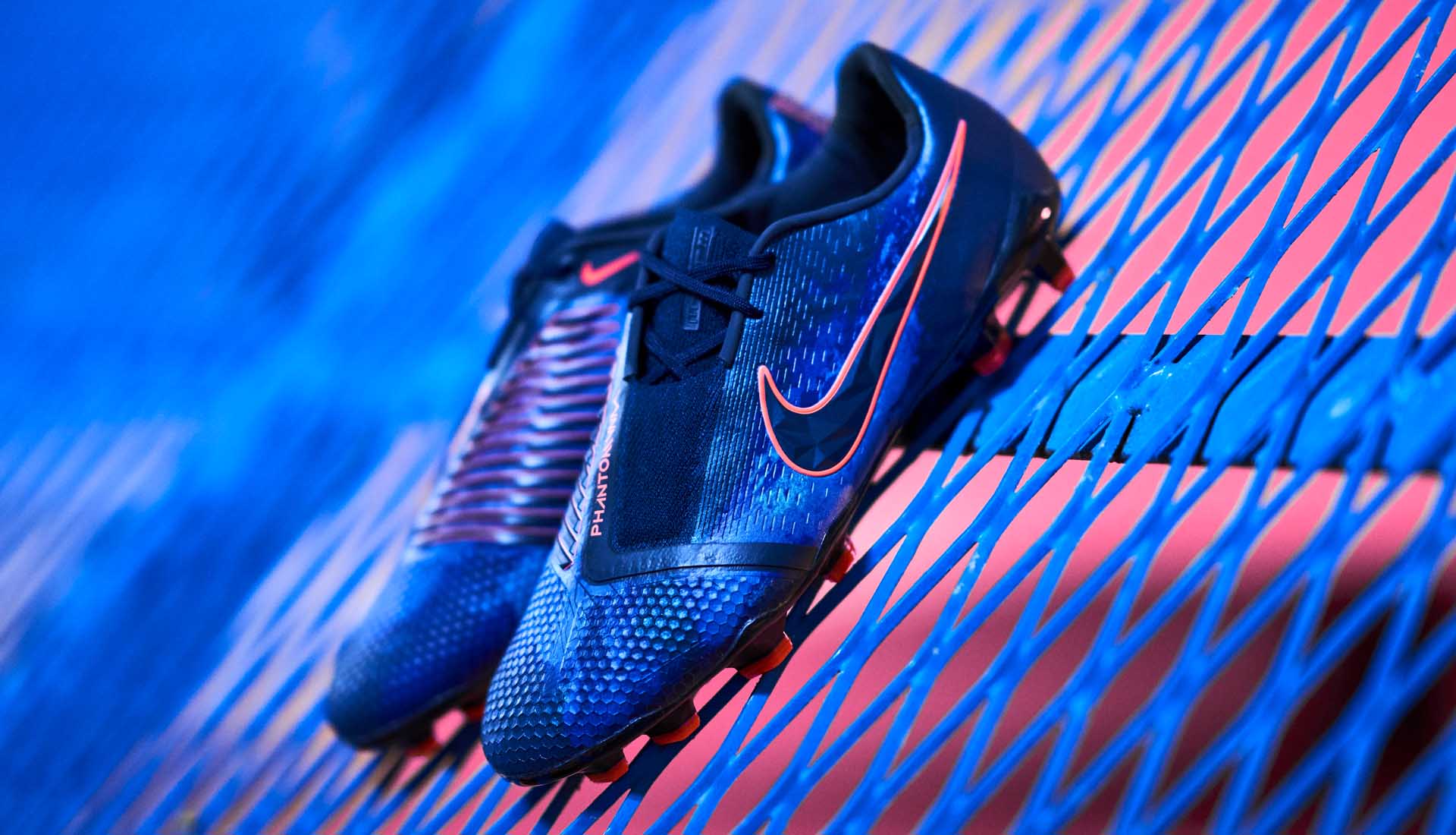 nike-phantom-venom-fully-charged-4