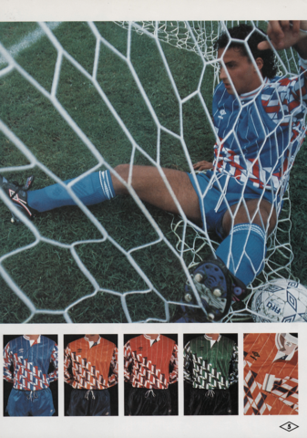 exposition-umbro-95-ans-mundial-mag-classic-football-shirt-10