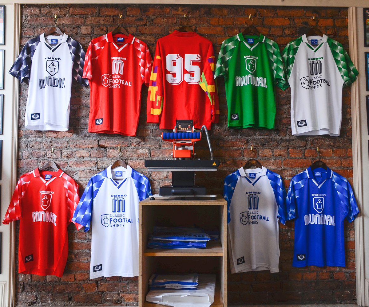 exposition-umbro-95-ans-mundial-mag-classic-football-shirt-4