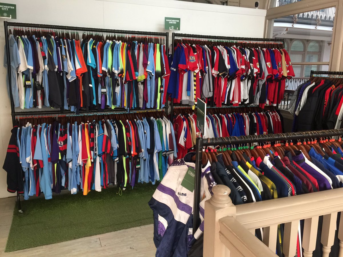 exposition-umbro-95-ans-mundial-mag-classic-football-shirt-6