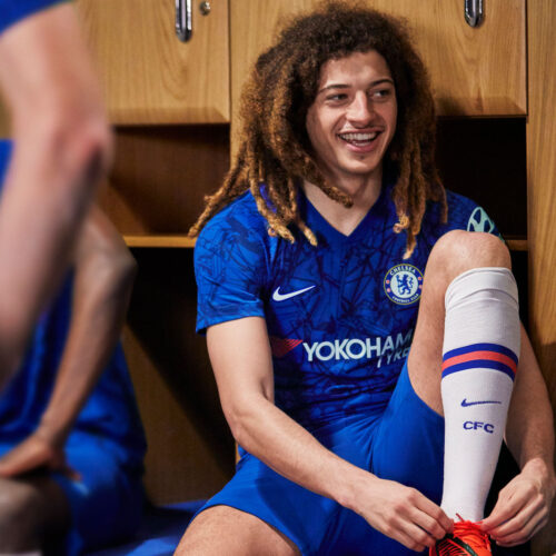 Image de l'article En une seule saison, Chelsea a utilisé 6 maillots différents !