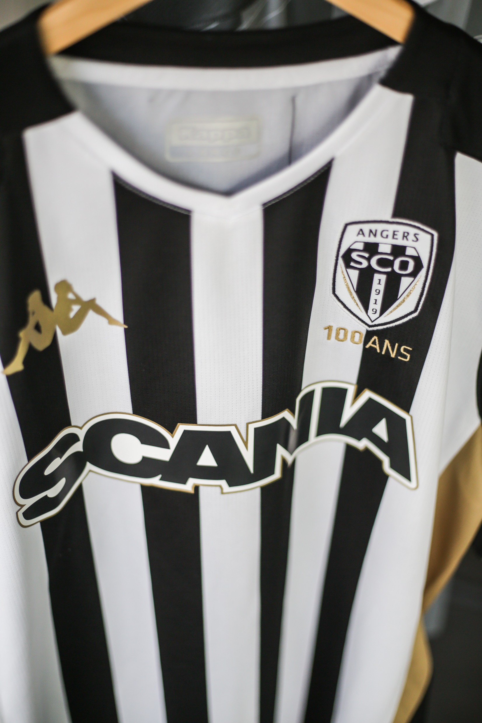 maillot-domicile-angers-sco-2019-2020-kappa
