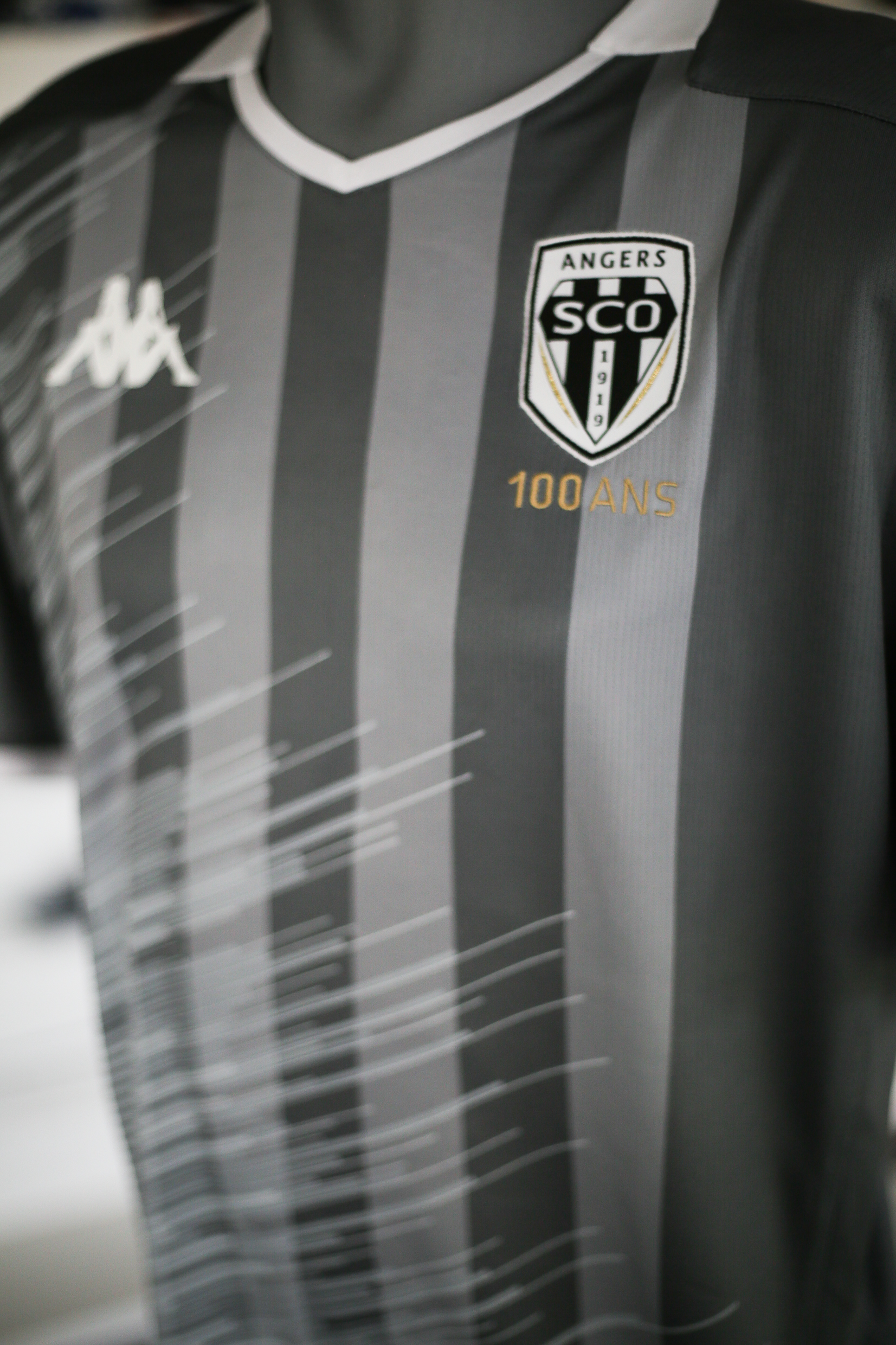 maillot-exterieur-angers-sco-2019-2020-kappa-1