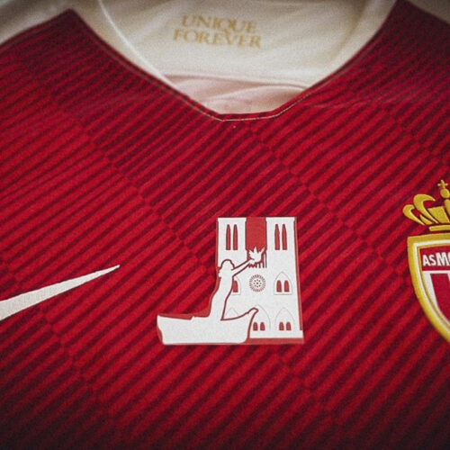Image de l'article Le PSG et l'AS Monaco vont jouer avec un maillot spécial en hommage à la Cathédrale Notre-Dame