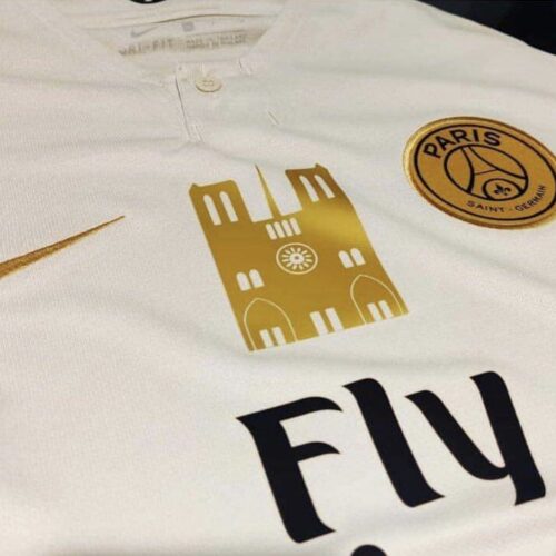 Image de l'article Un patch en hommage à la Cathédrale Notre-Dame sur le maillot du PSG