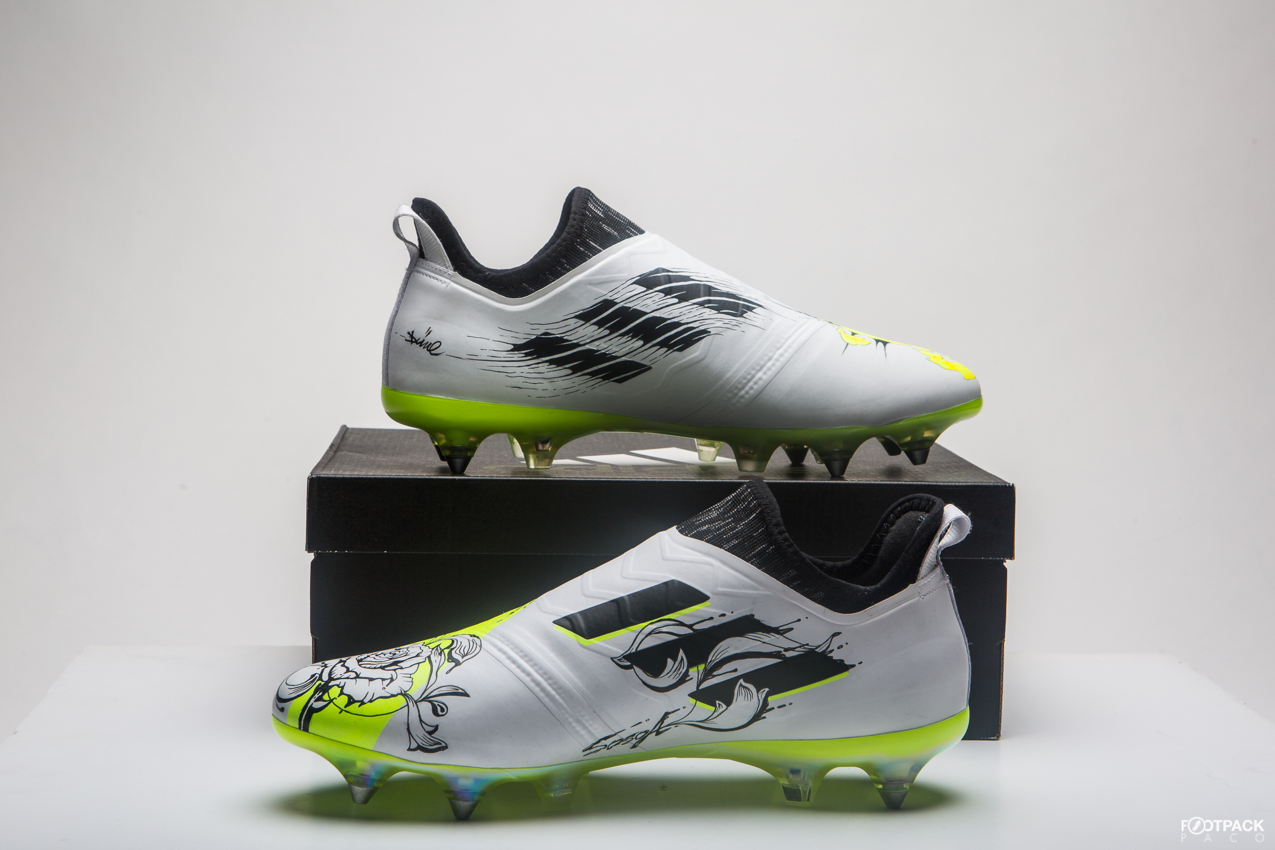 skin-glitch-footpack-adidas-co-creation-1