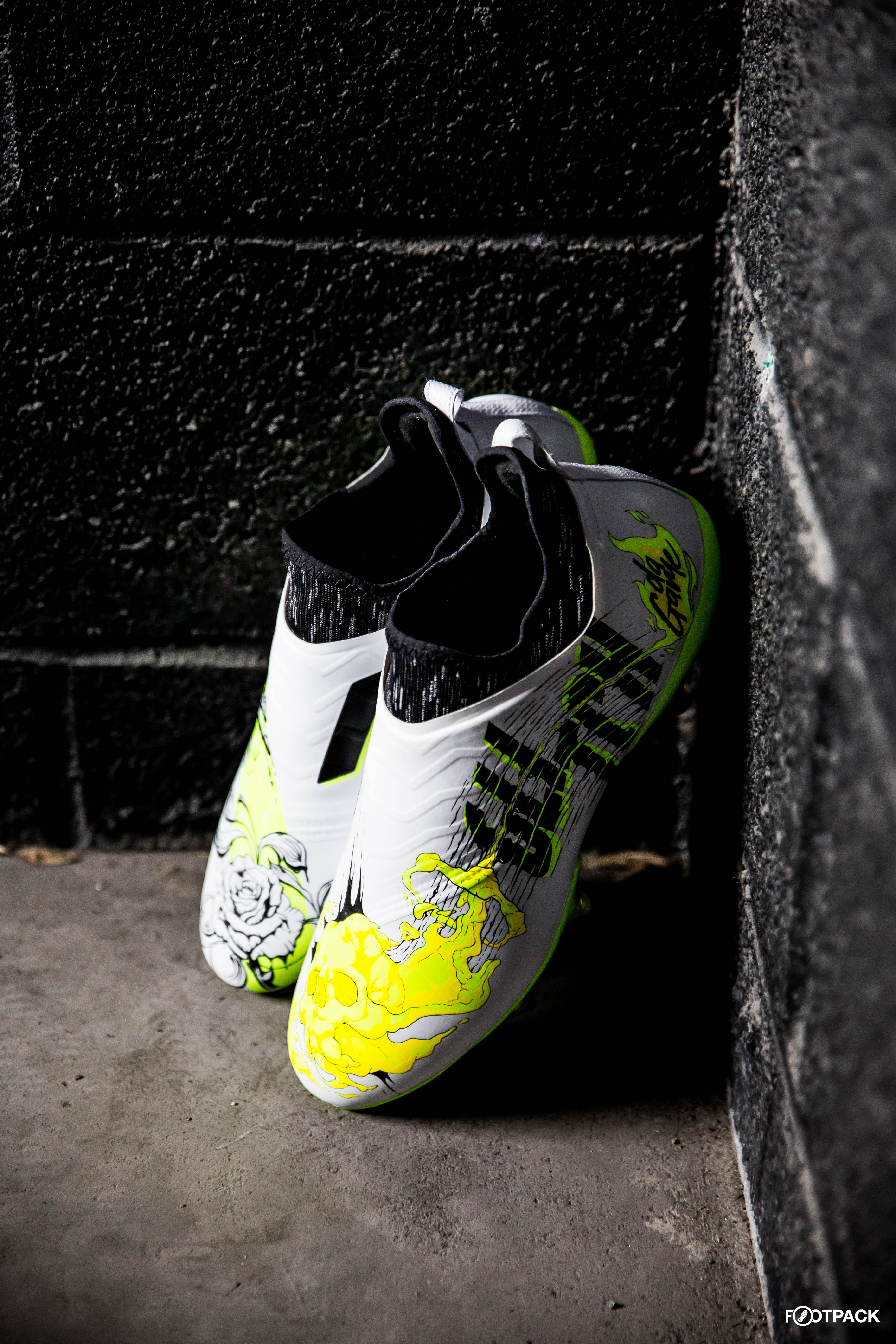 skin-glitch-footpack-adidas-co-creation-10