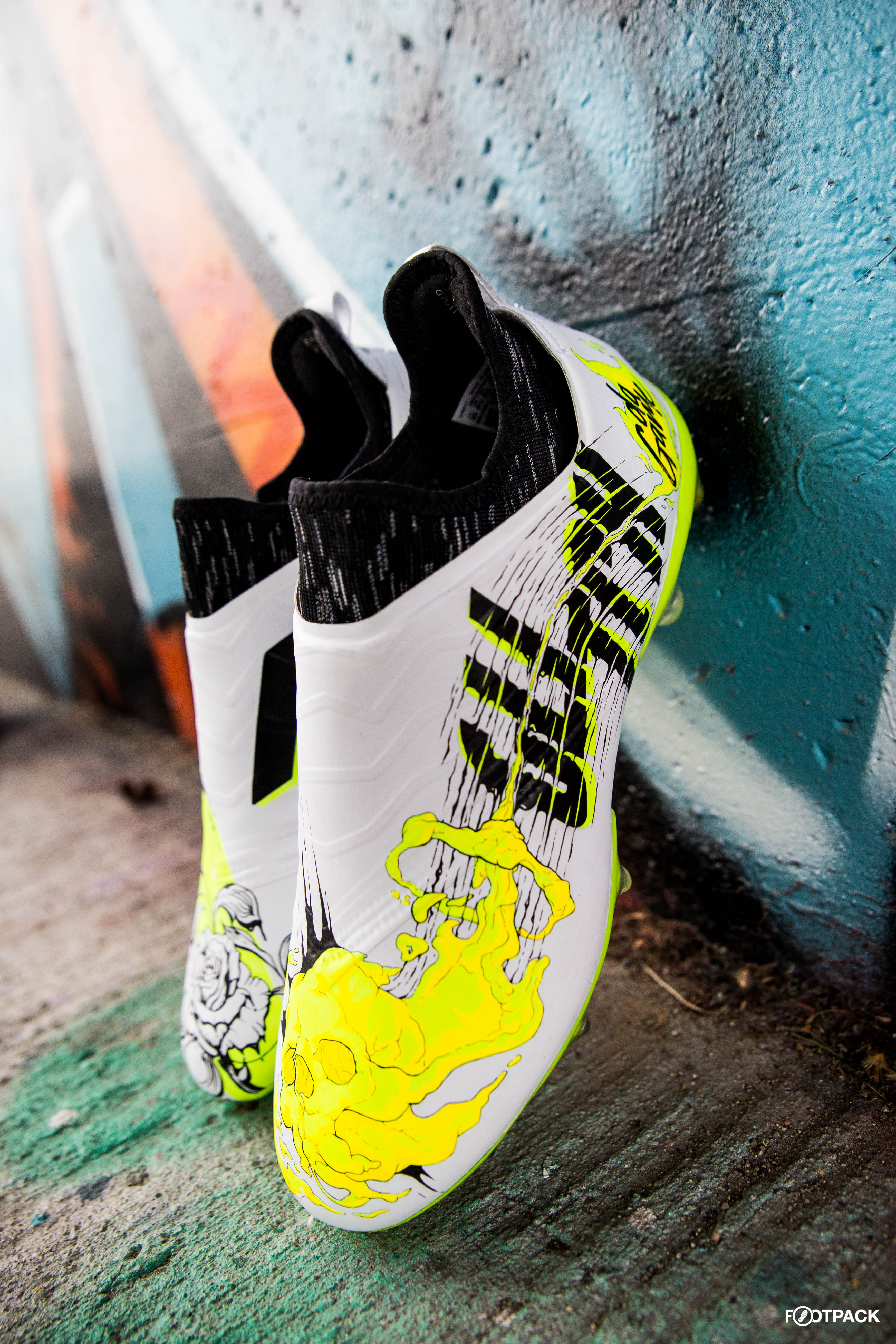 skin-glitch-footpack-adidas-co-creation-20