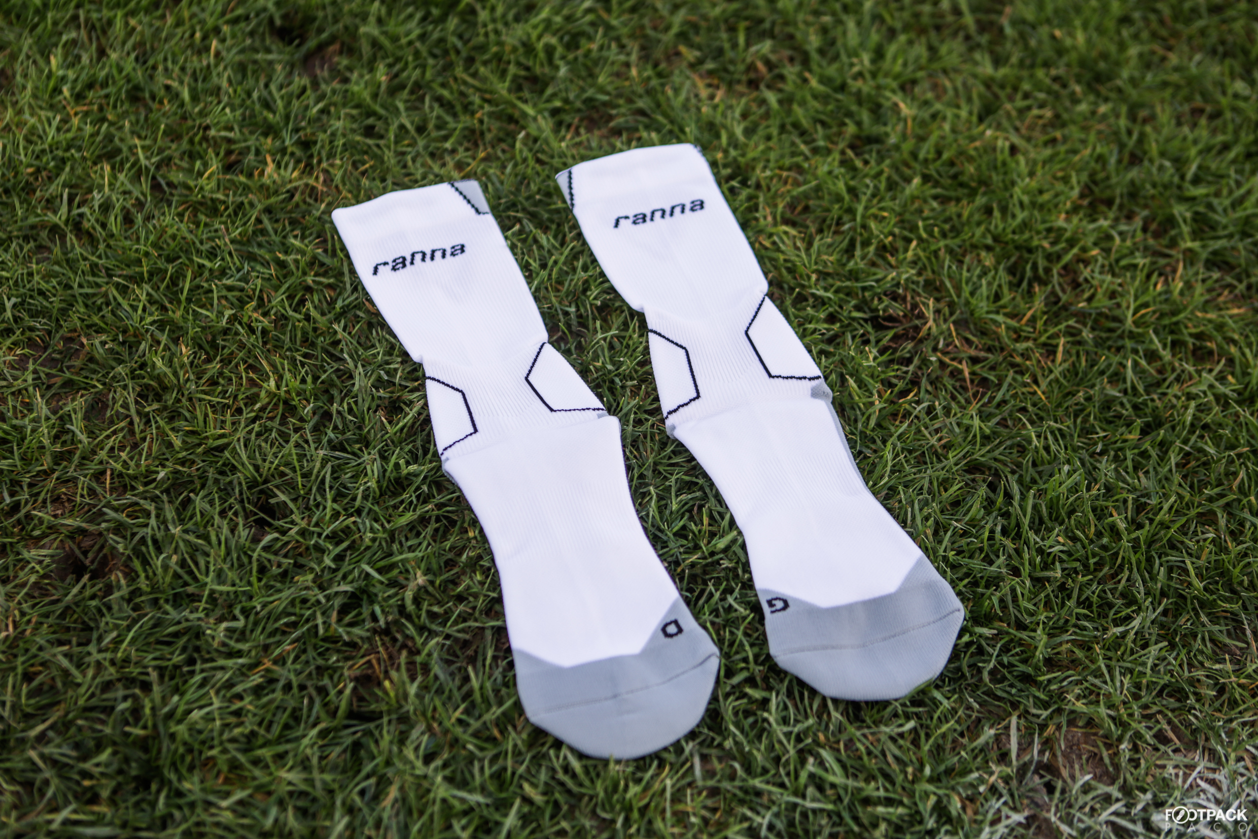 test-chaussettes-football-ranna-r-one-grip-footpack-1