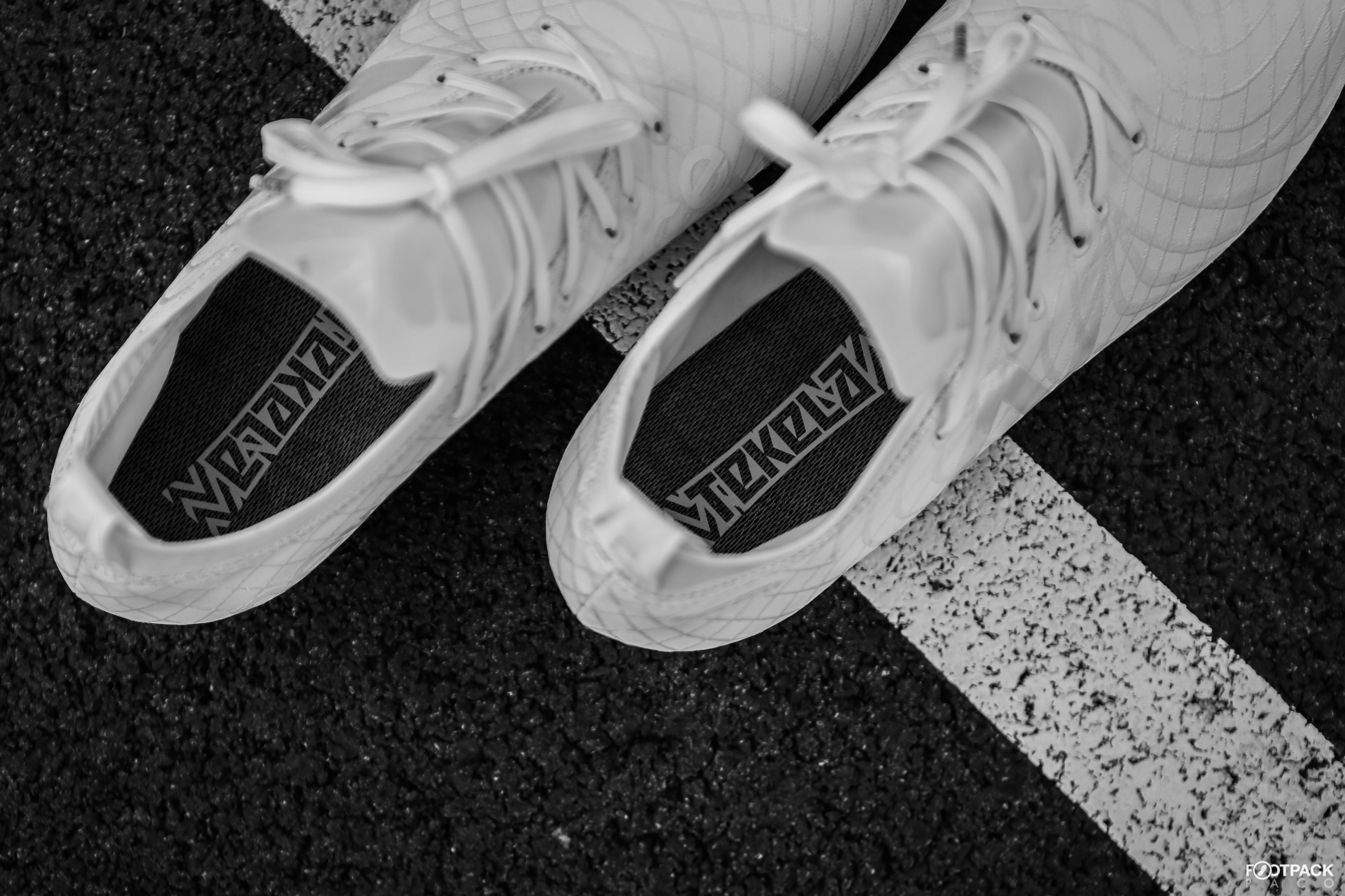 chaussures-football-new-balance-infinite-lite-pac-furon-tekela-17