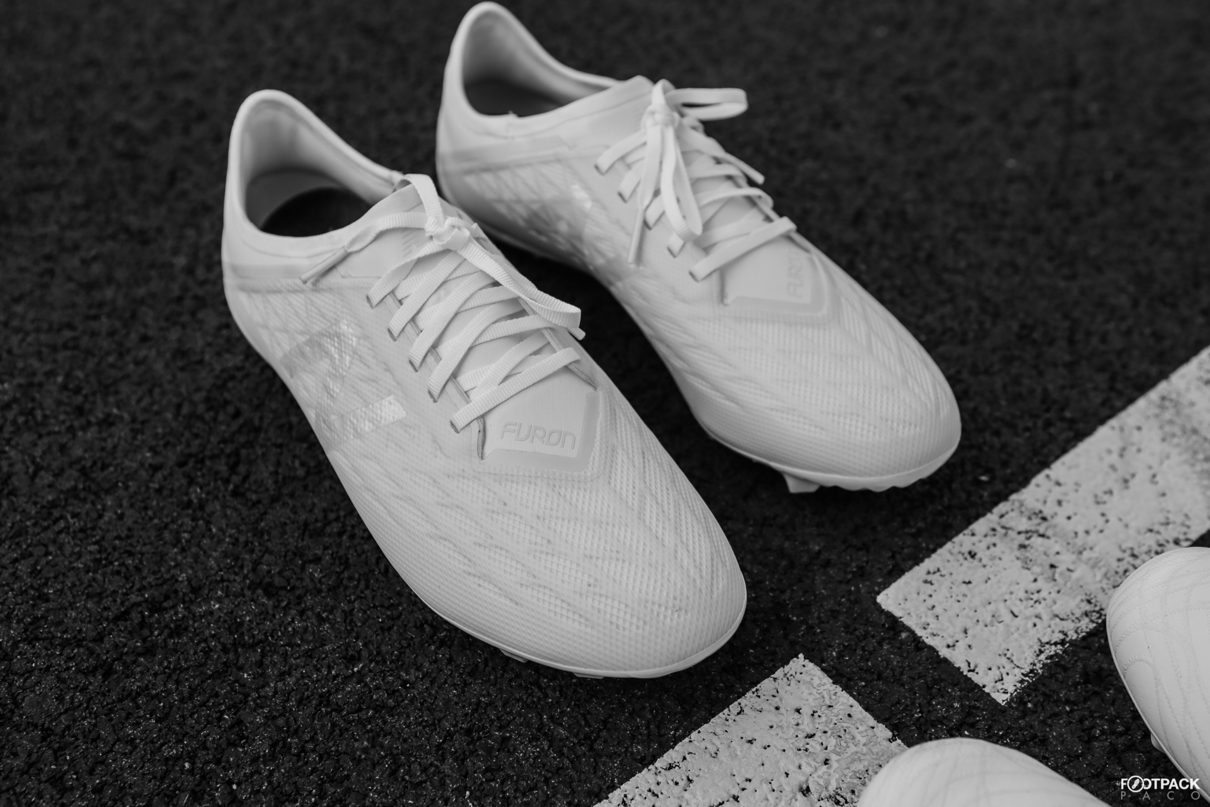 chaussures-football-new-balance-infinite-lite-pac-furon-tekela-25