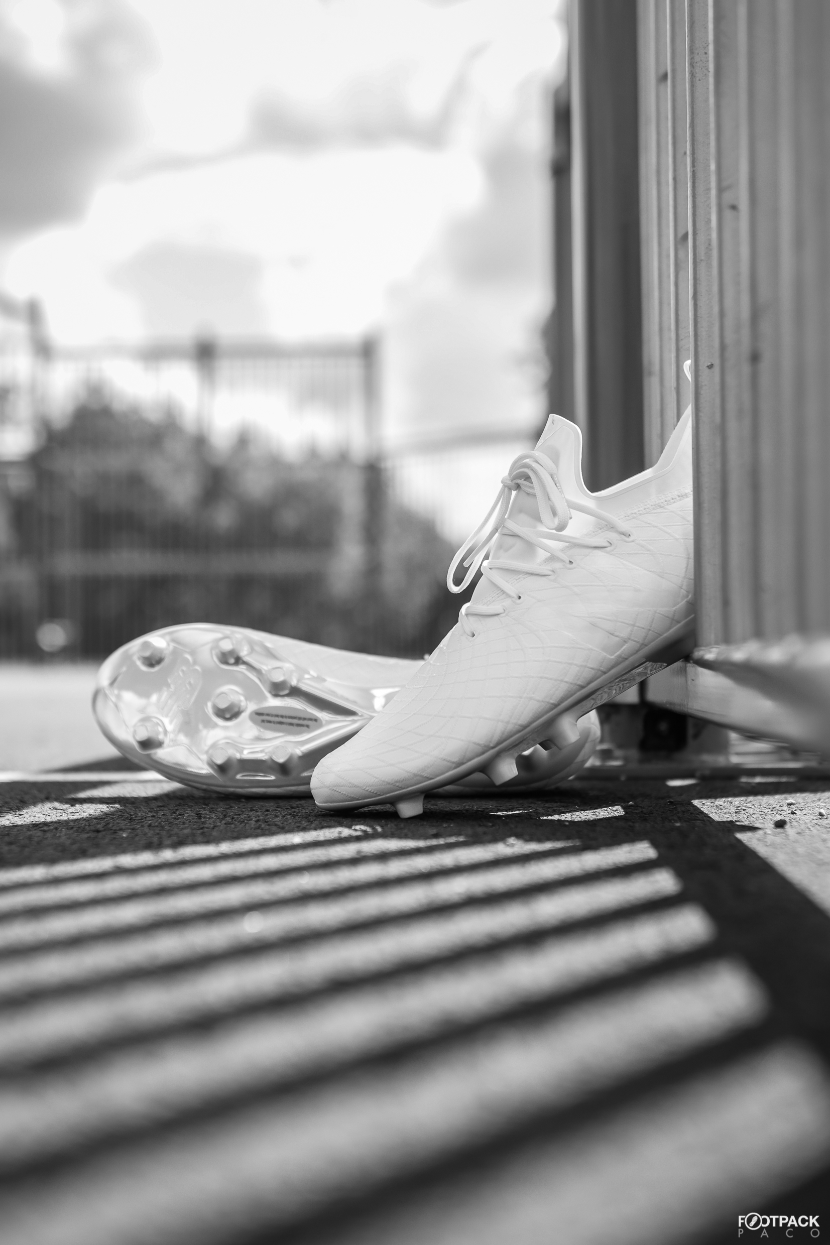 chaussures-football-new-balance-infinite-lite-pac-furon-tekela-5