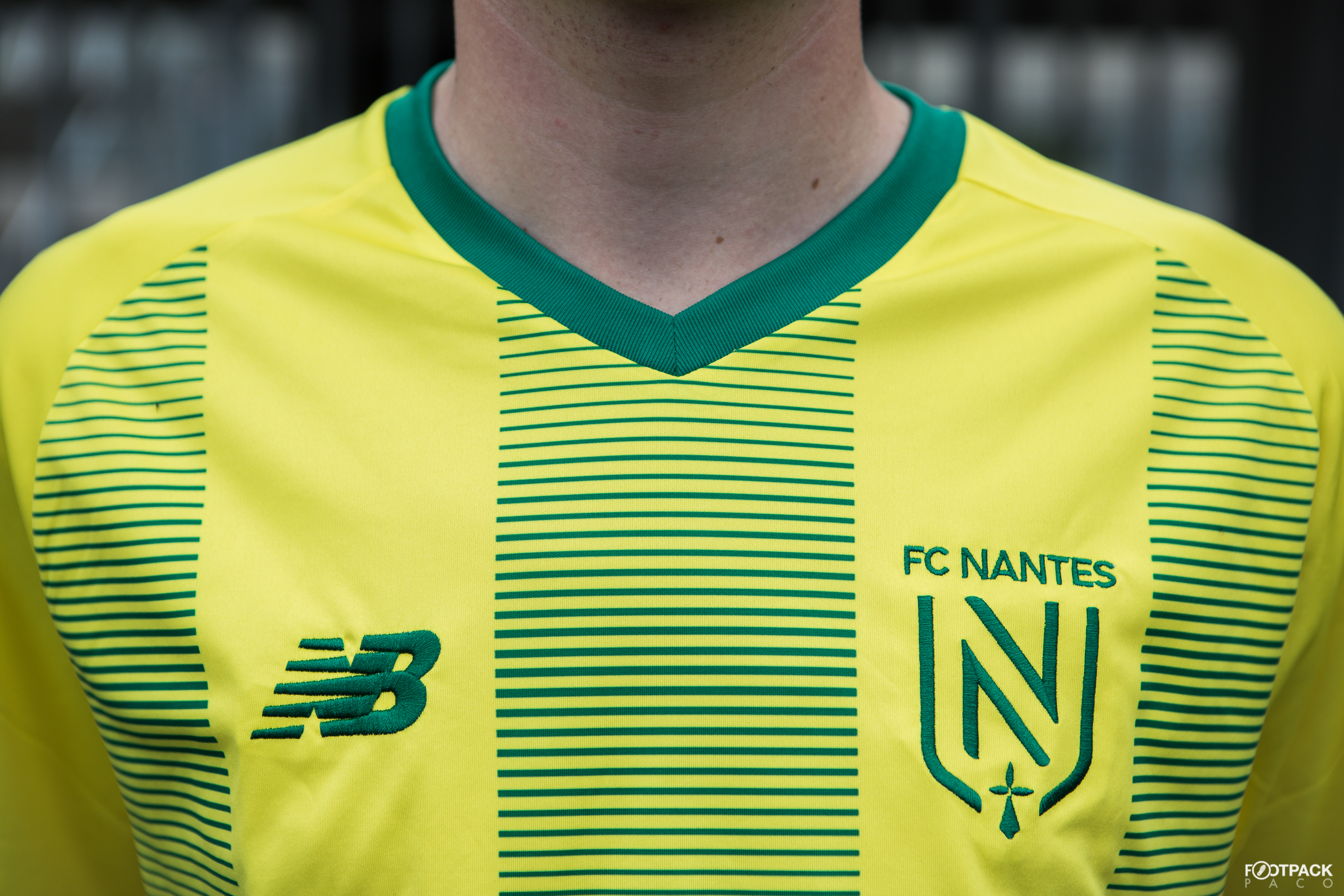 maillot-fc-nantes-domicile-2019-2020-new-balance-11