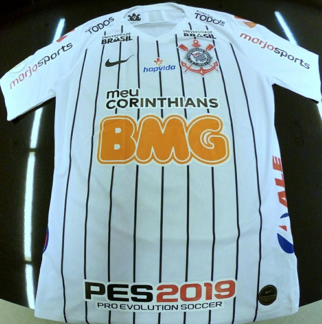 https://www.footpack.fr/wp-content/uploads/2019/05/maillot-football-nike-corinthians-2019-2020-mai-2019-2.jpg