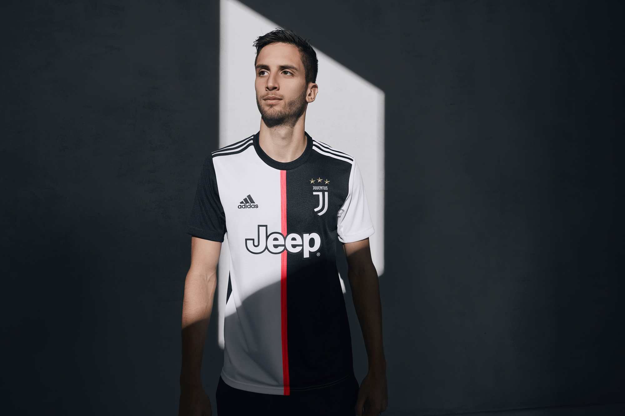 maillot-juventus-turin-2019-2020-adidas-7