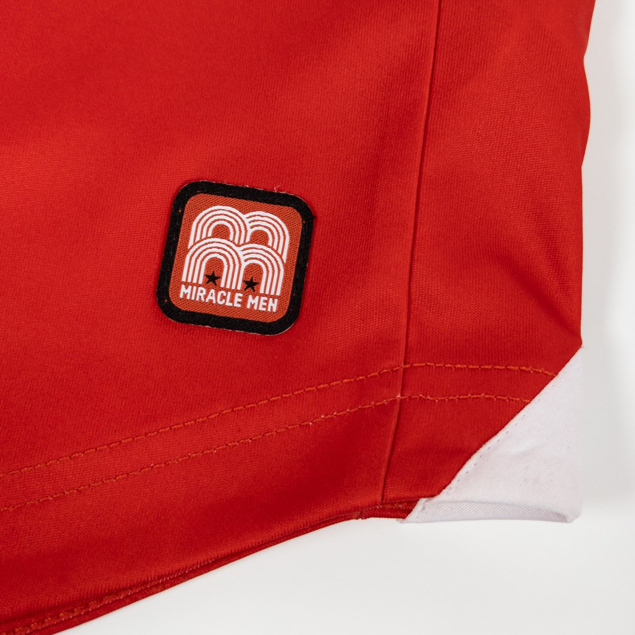 maillot-macron-nottingham-forest-40-ans-victoire-ligue-des-champions-6
