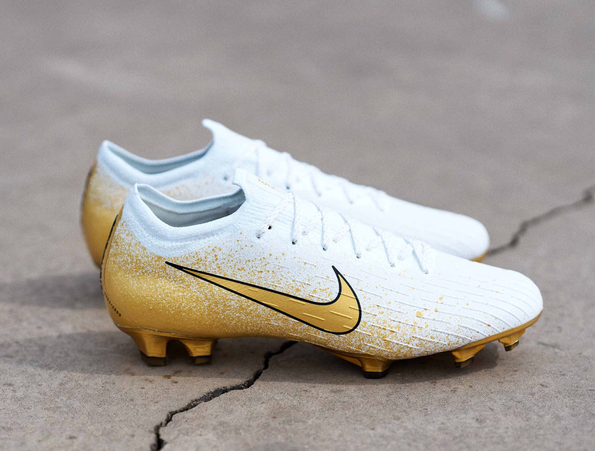 pack-euphoria-nike-blanc-or-edition-limitee-6