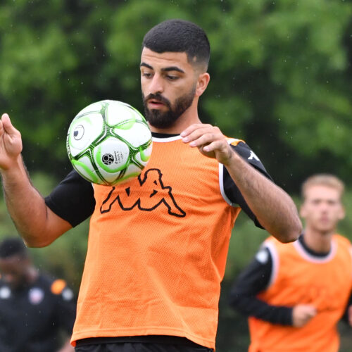 Image de l'article uhlsport dévoile le ballon officiel 2019-2020 de la Ligue 2