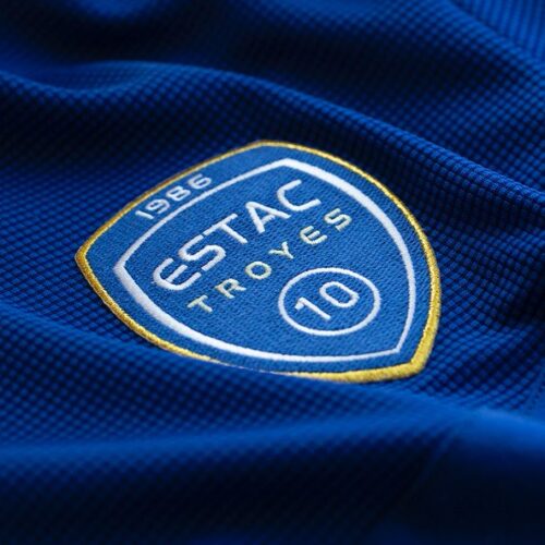Image de l'article Troyes et Le Coq Sportif dévoilent les maillots 2019-2020