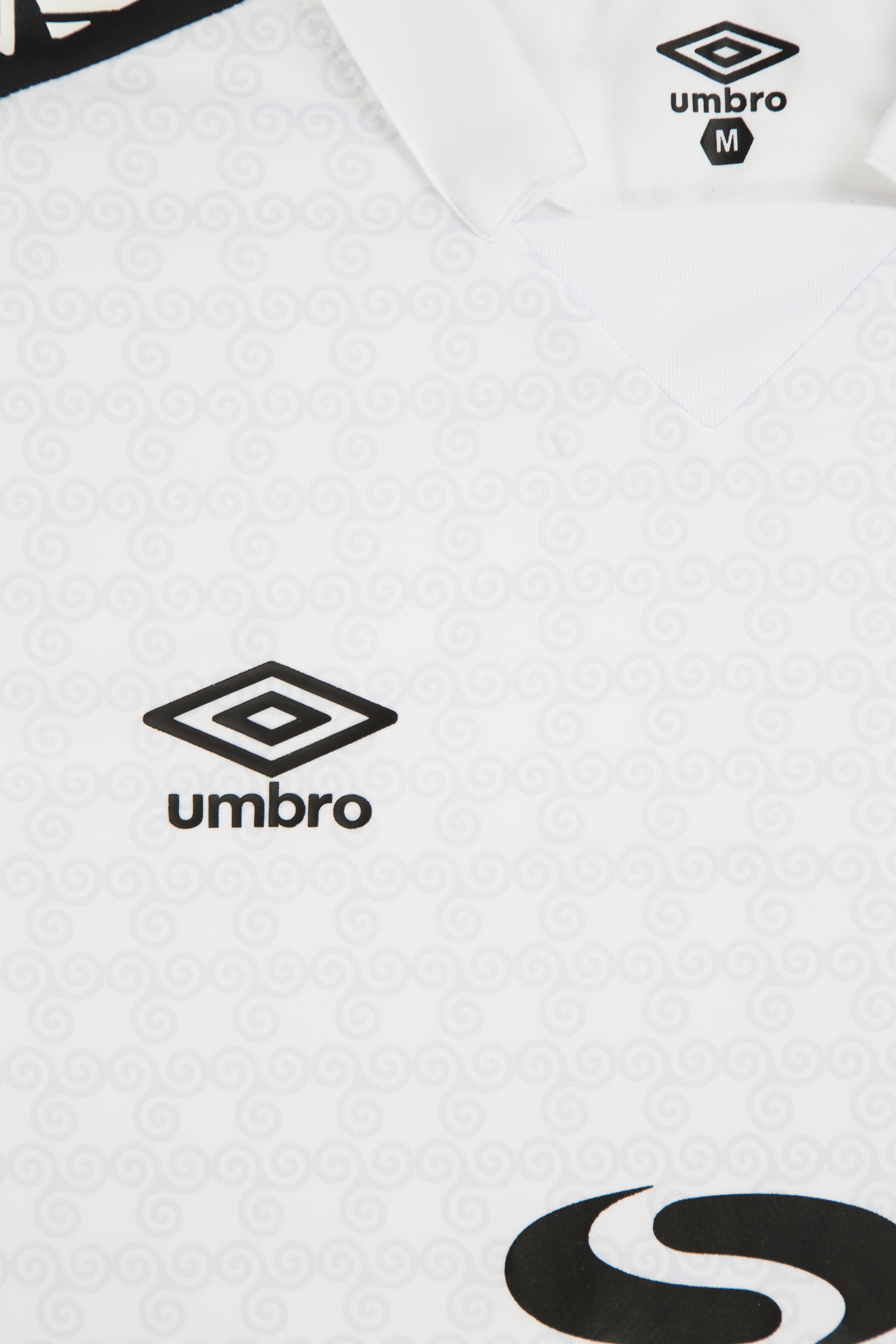 maillot-exterieur-guingamp-2019-2020-umbro-1