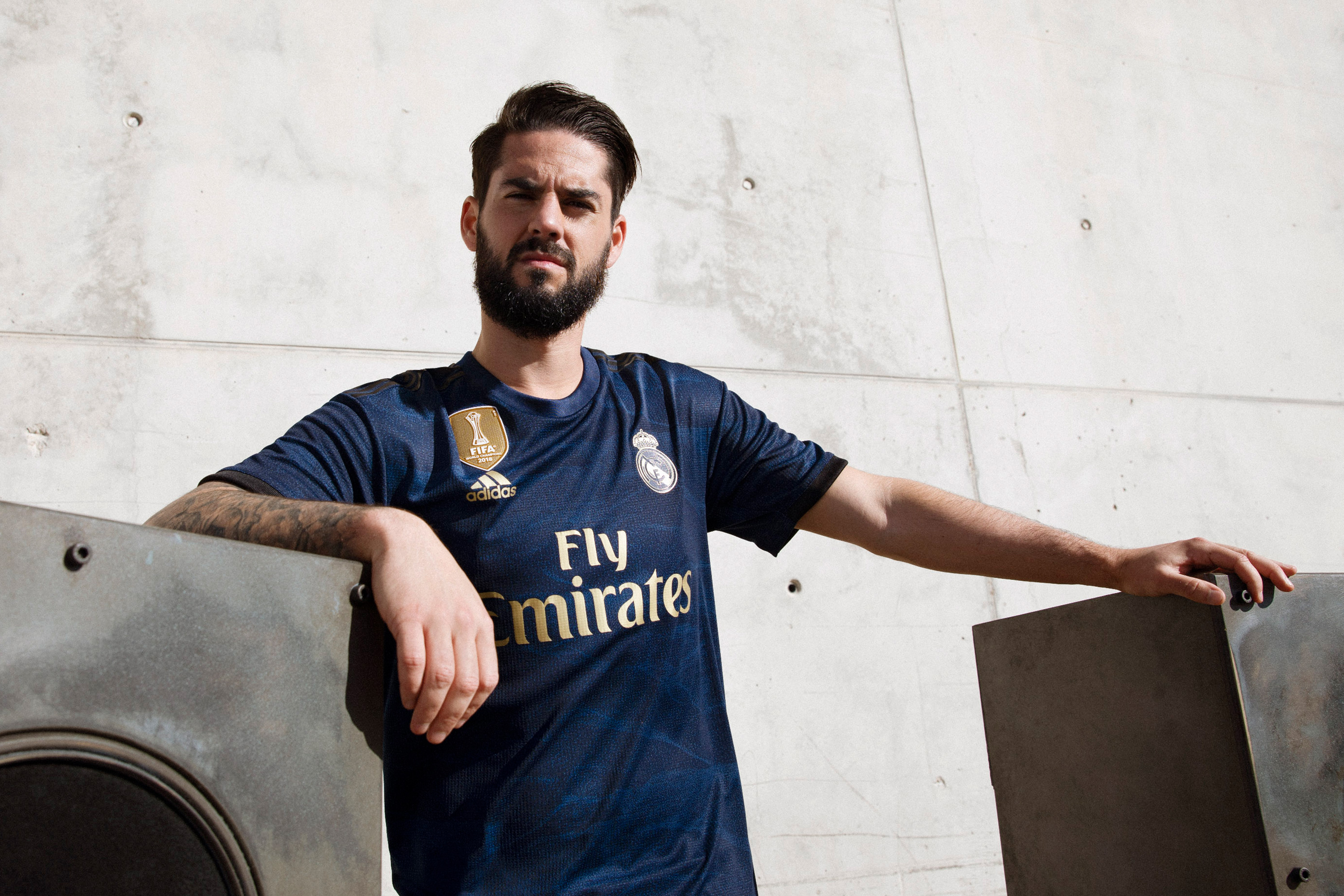 maillot-real-madrid-exterieur-2019-2020-adidas-2