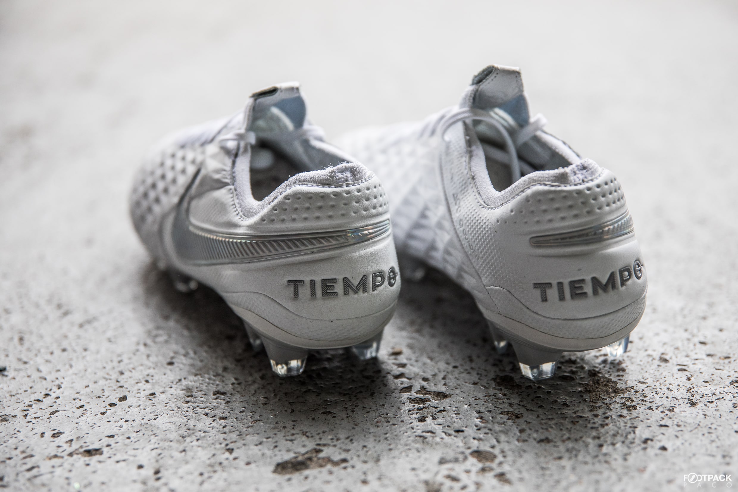 nike-tiempo-legend-8-footpack