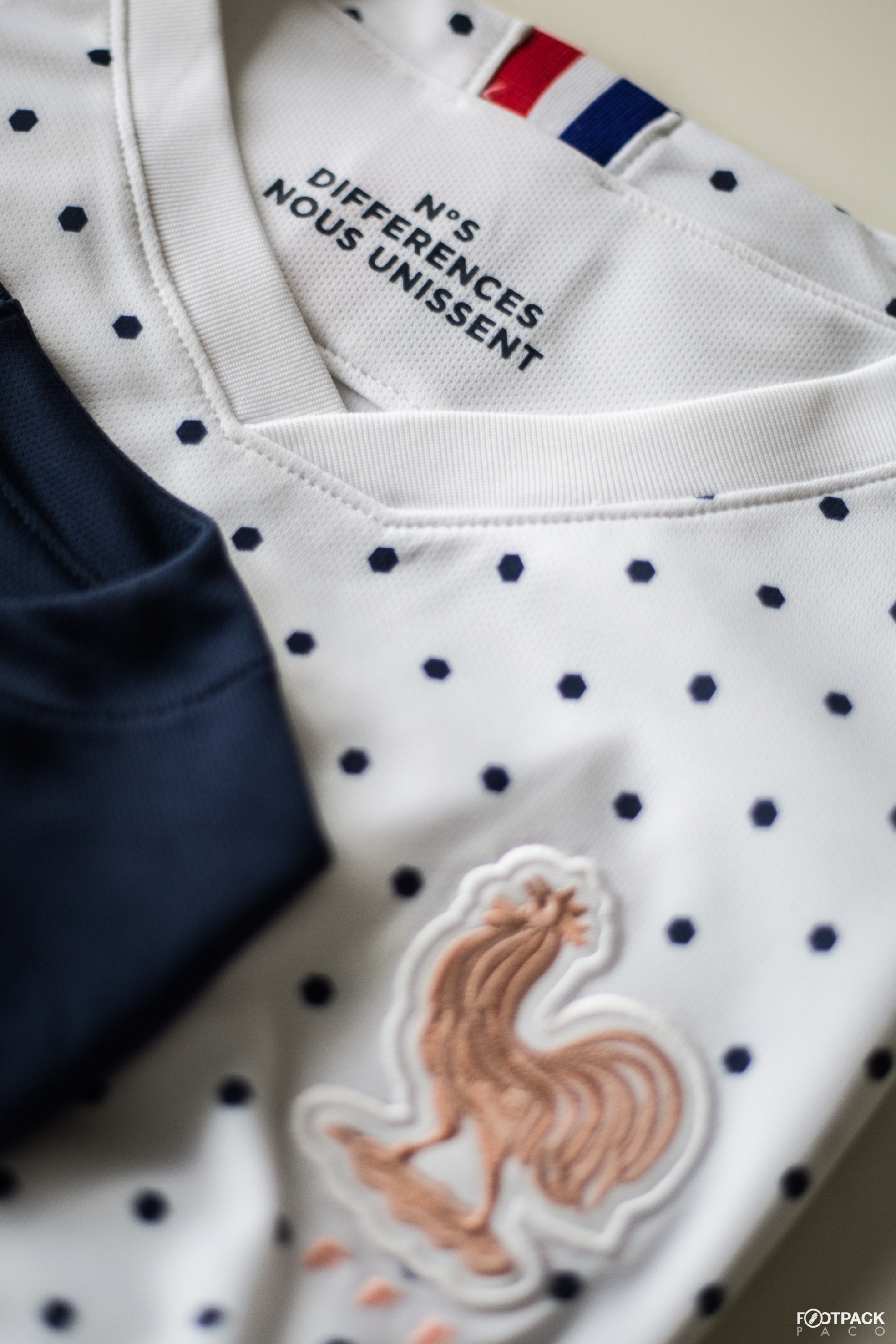 signification-nos-differences-nous-unissent-maillot-france-coupe-du-monde-feminine-nike-9