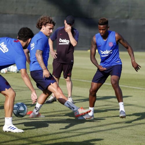 Image de l'article Les chaussures de FC Barcelone / Real Madrid