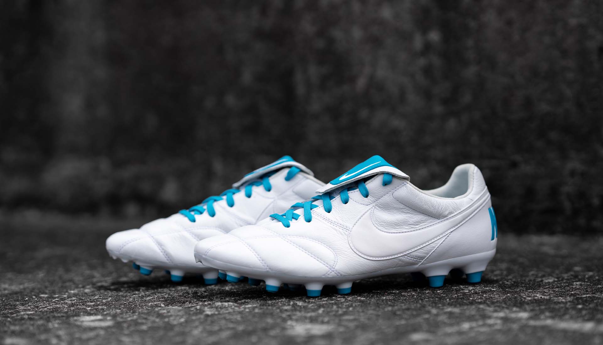 chaussures-football-nike-premier-2-new-lights-footpack-2019-2