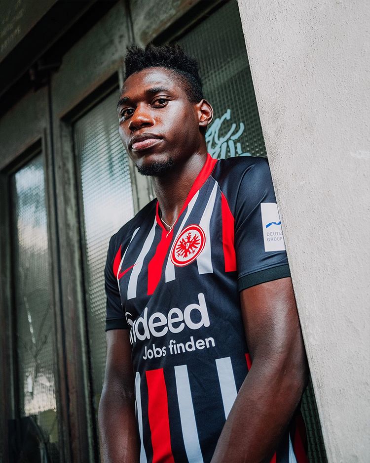 maillot-domicile-eintracht-francfort-2019-2020-nike-1