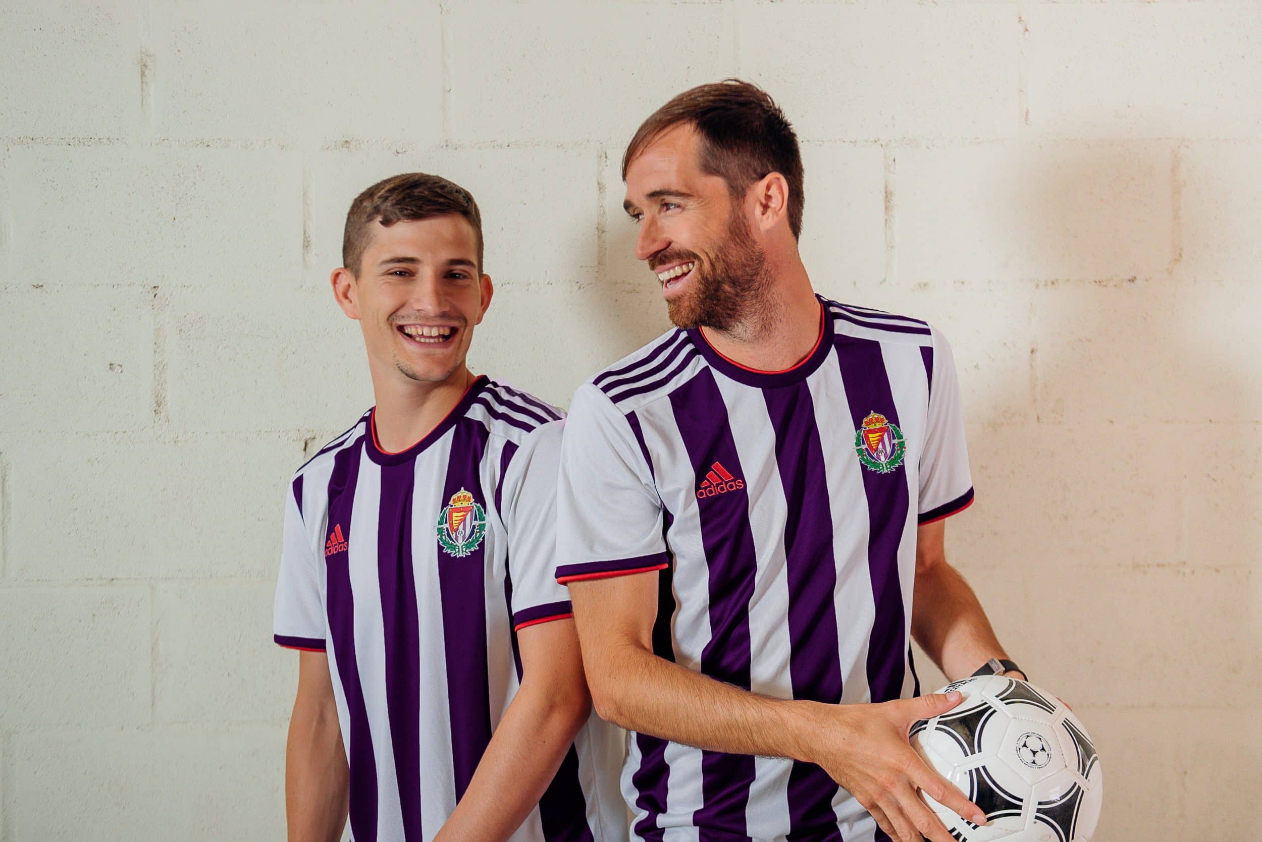maillot-domicile-real-valladolid-2019-2020-hummel-1