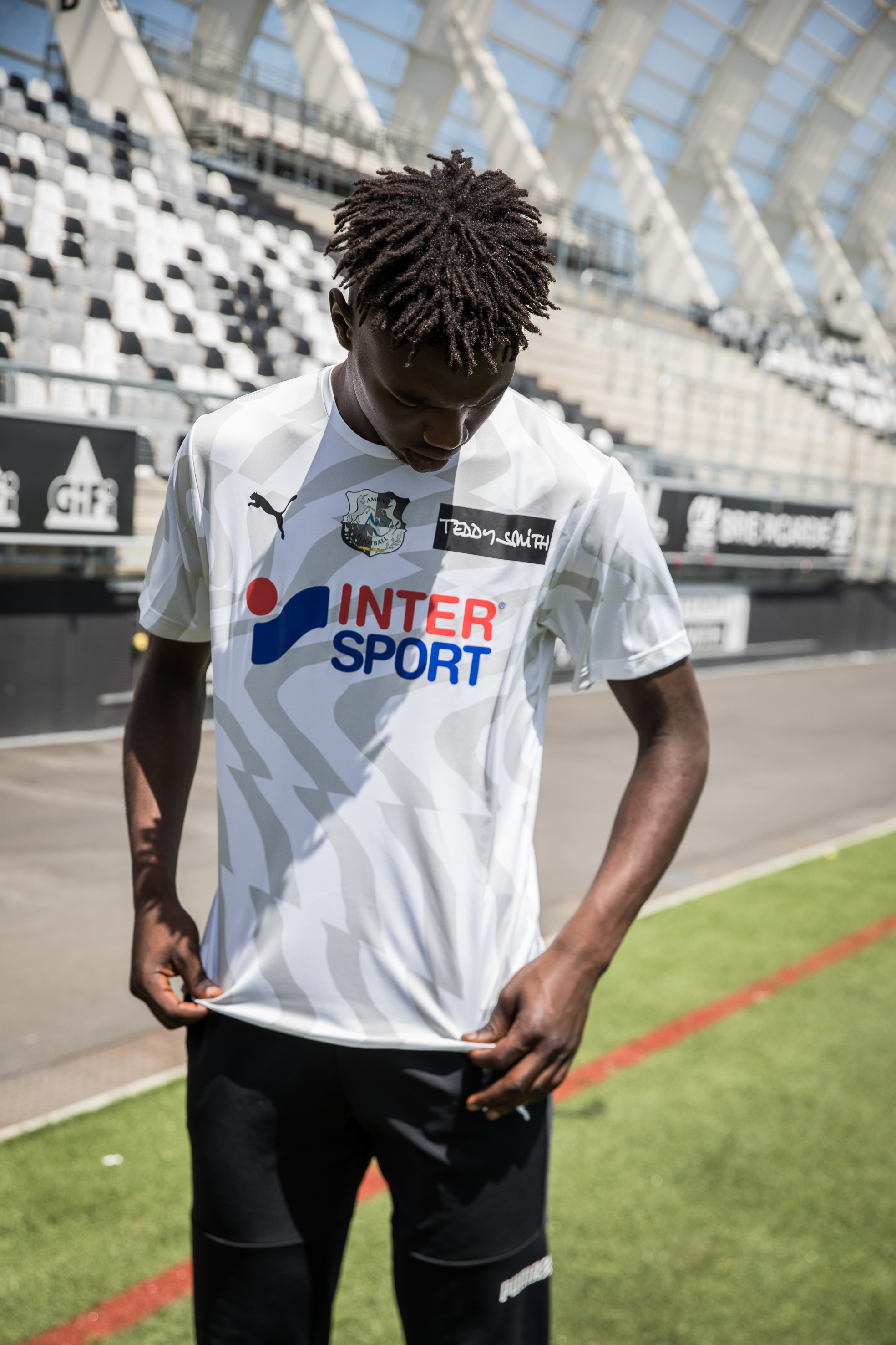 maillot-exterieur-amiens-2019-2020-puma-4