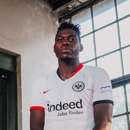 Image de l'article L'Eintracht Francfort et Nike lancent les maillots 2019-2020