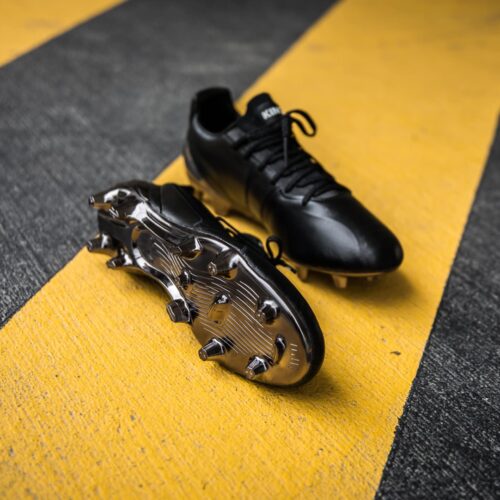 Image de l'article Puma et Thierry Henry réinventent la légendaire Puma King