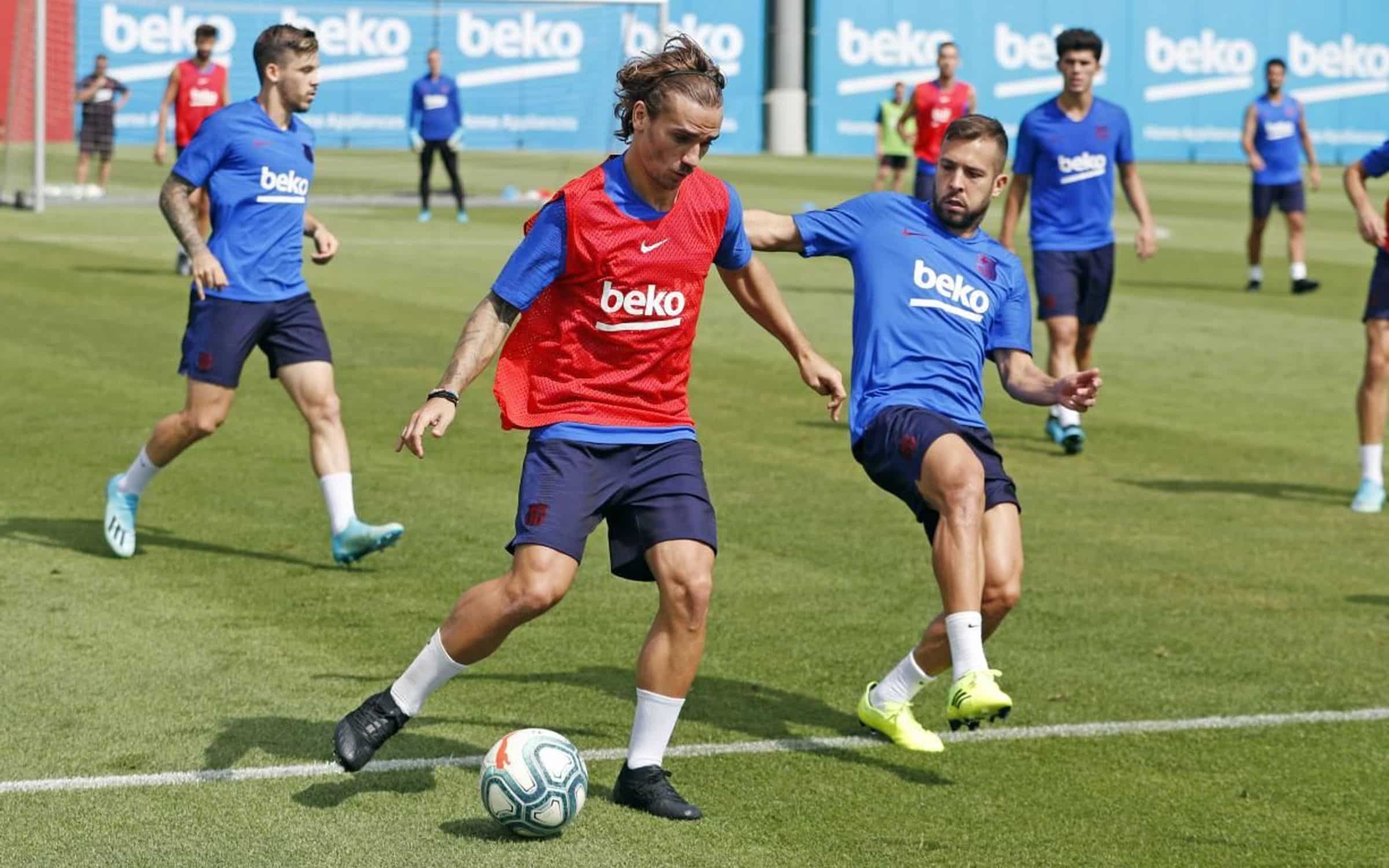 chaussures-puma-future-masquee-antoine-griezmann-barcelone-footpack-1