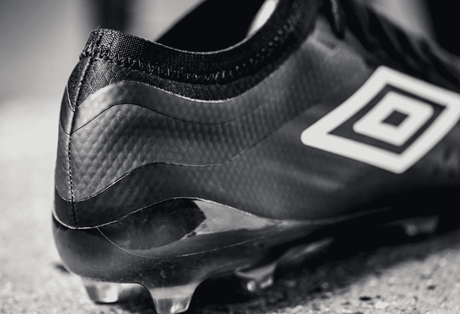 umbro-medusae-3-blackout-1