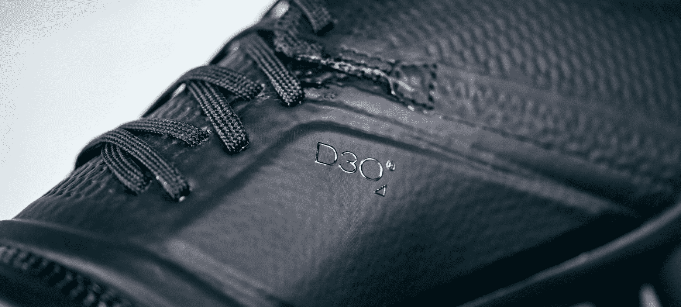 umbro-ux-accurro-2-blackout-4