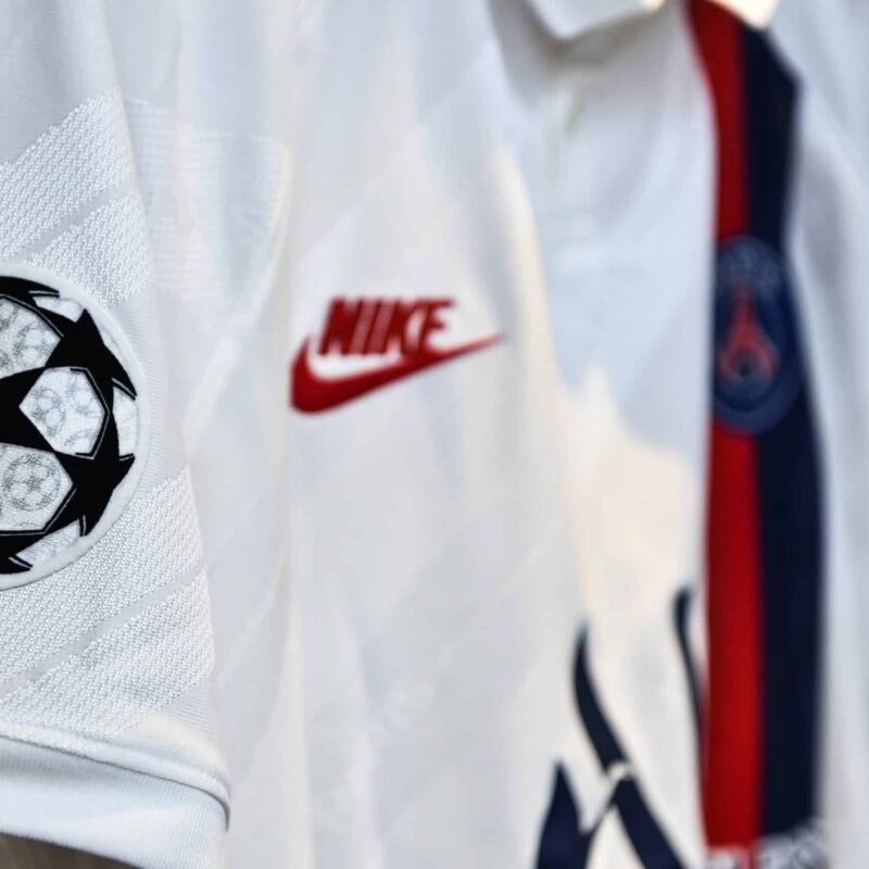 PHOTO : Le Futur Maillot Extérieur Du PSG Aurait Fuité - Actualite - Foto 3