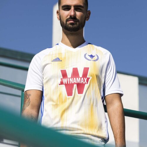 Image de l'article Le Vinsky FC lance un maillot avec adidas pour la première saison de son histoire