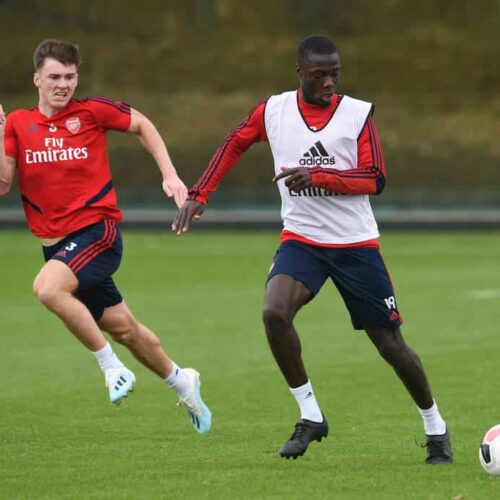 Image de l'article #BootsMercato : Quel équipementier pour Nicolas Pépé ?