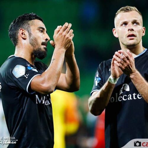 Image de l'article Un club hollandais joue un match sans son blason mais avec ses sponsors
