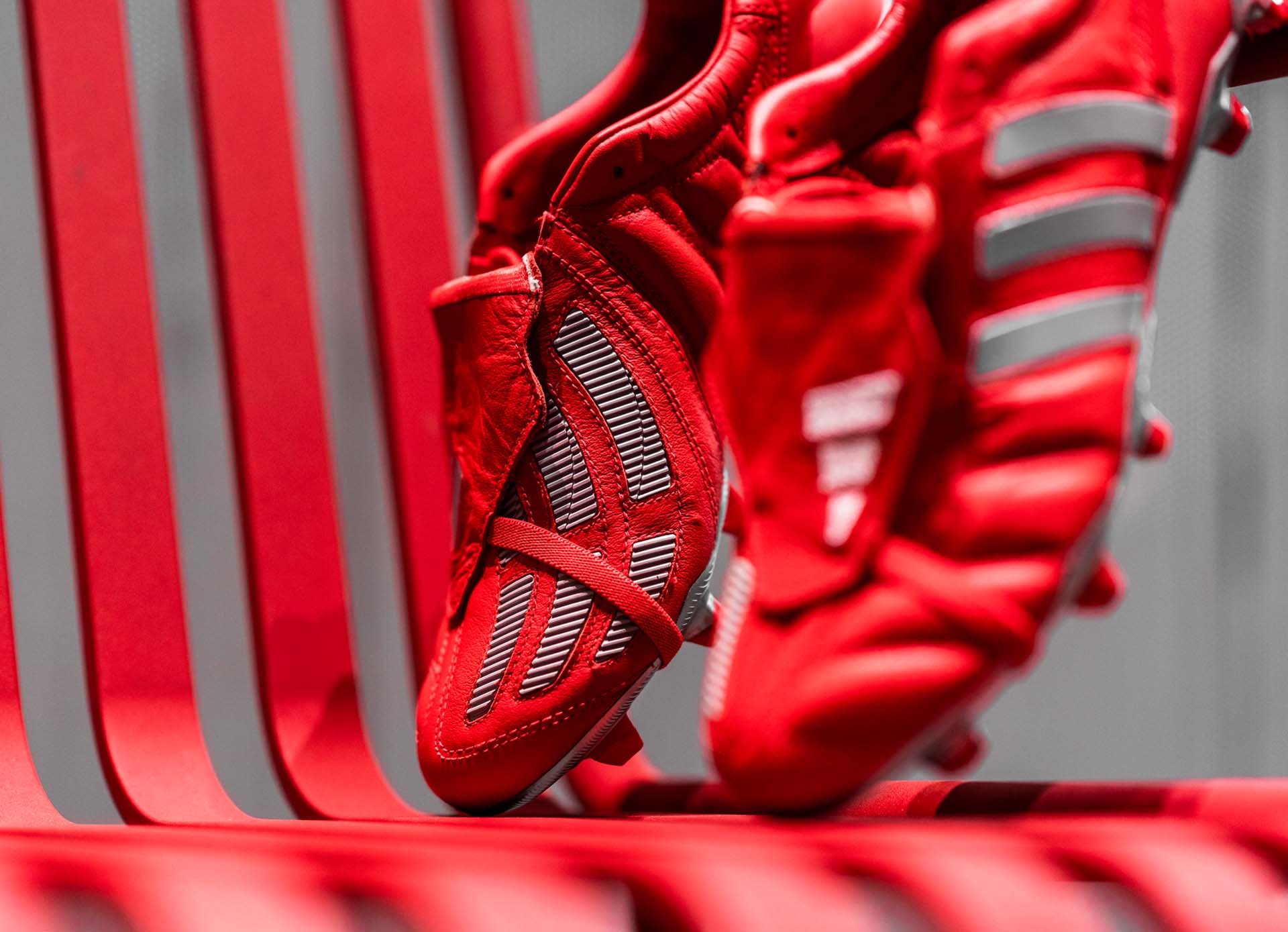 chaussures-foot-adidas-predator-mania-rouge-footpack-1